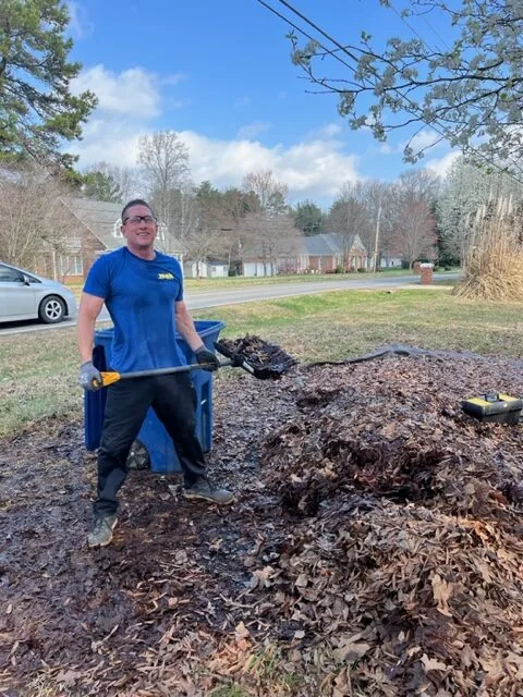 Leaf cleanup, Mooresville